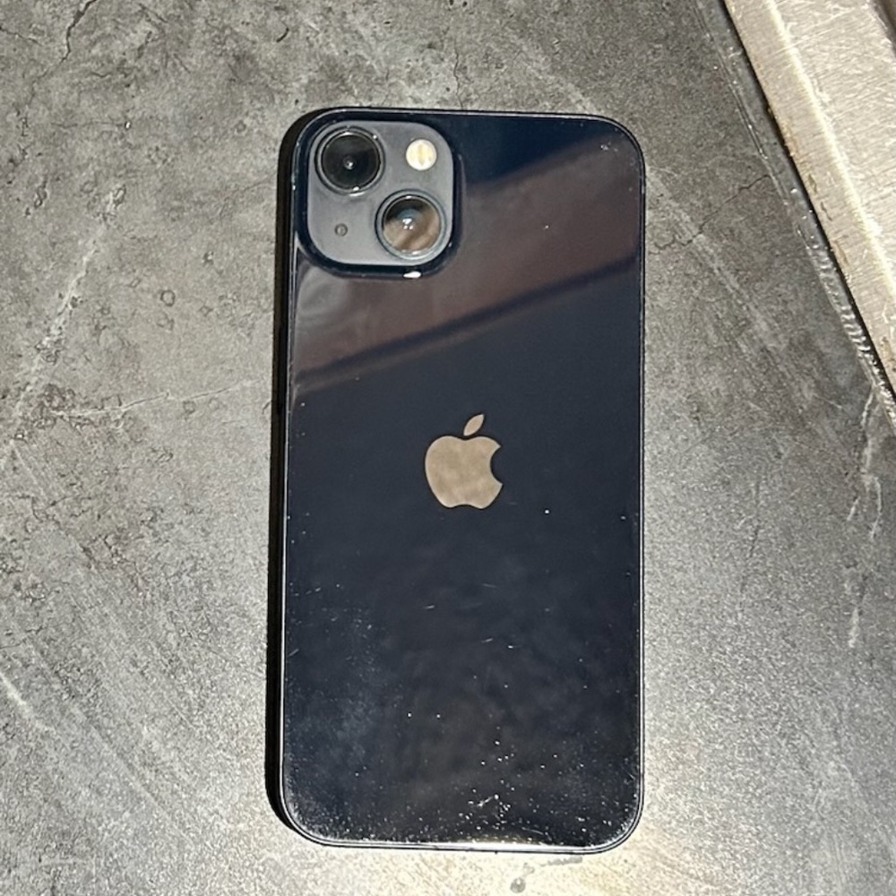 iPhone 13 - Picture 2 of 2